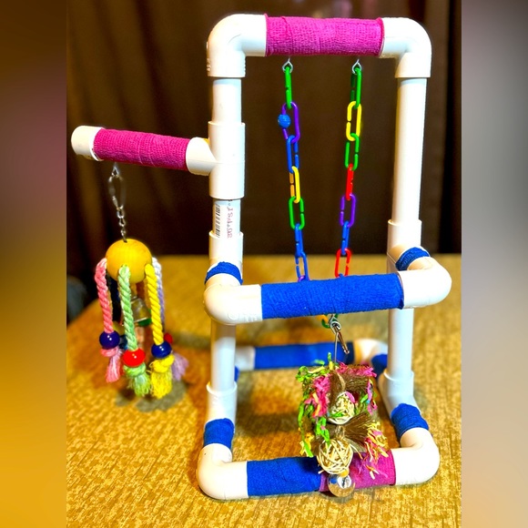 Handmade Bird Perch/Play gym - Picture 3 of 3